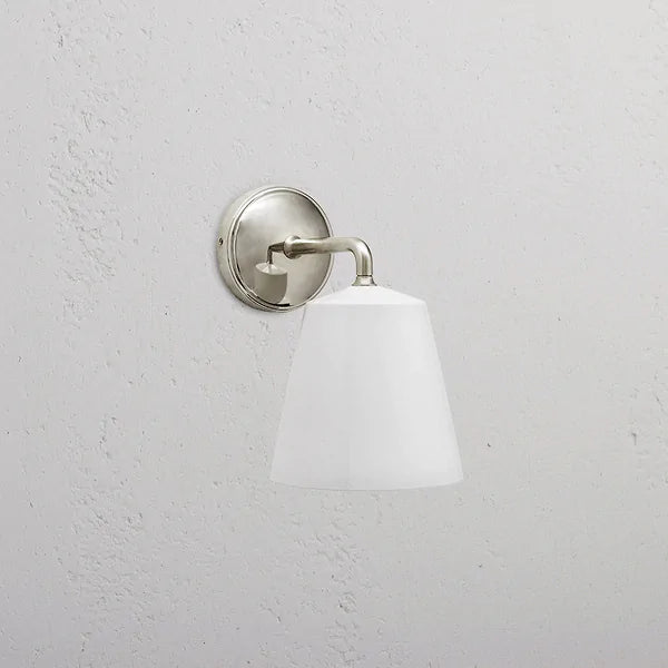 Porselen medium vegglampe polert nikkel