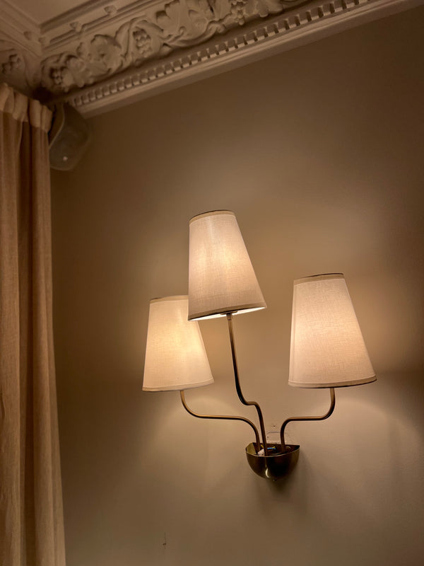 Alabaster wall sconce 3 arms