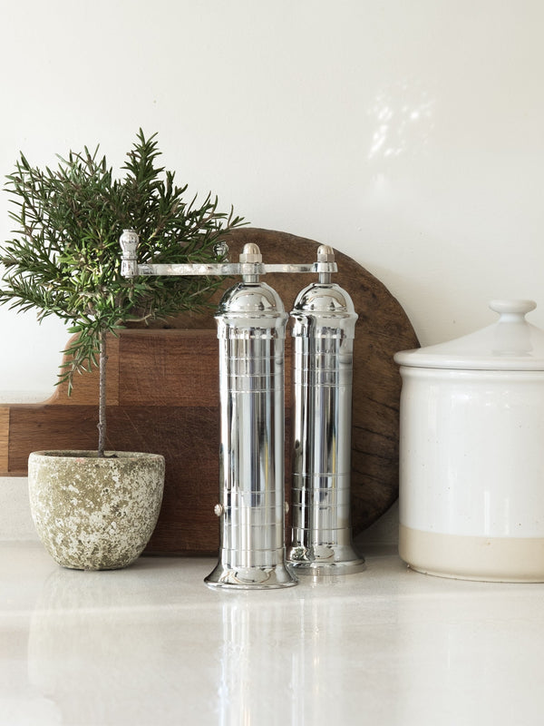 Salt grinder chrome