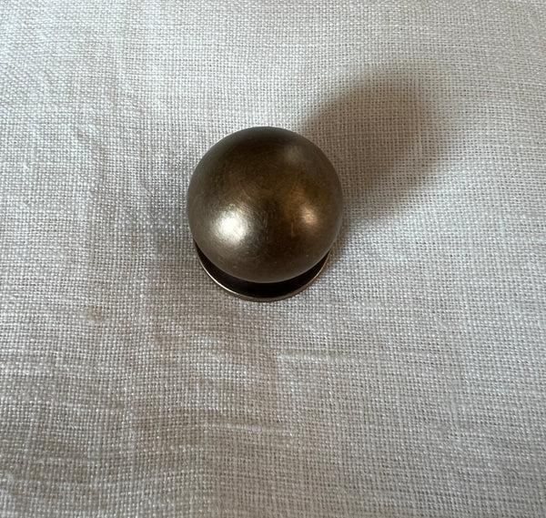 Alabaster Studio Knott, Bronse 24mm