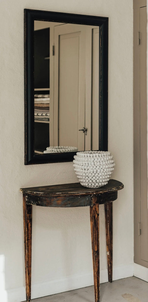 Ceramic vase/pot white with balls