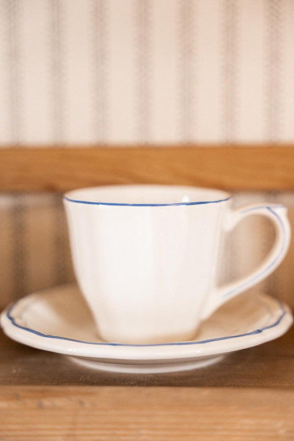 Gien Les Filet Bleu, Teacup with saucer
