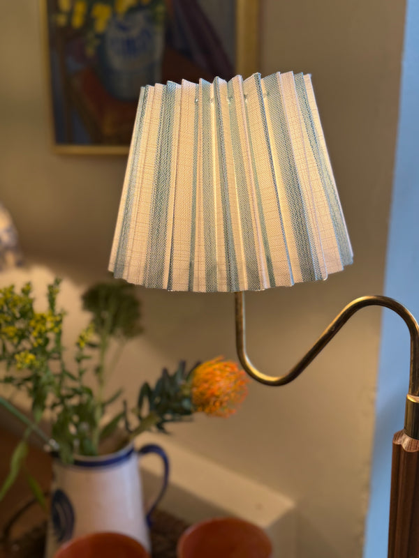 Noelle Lampshade, Petrolium