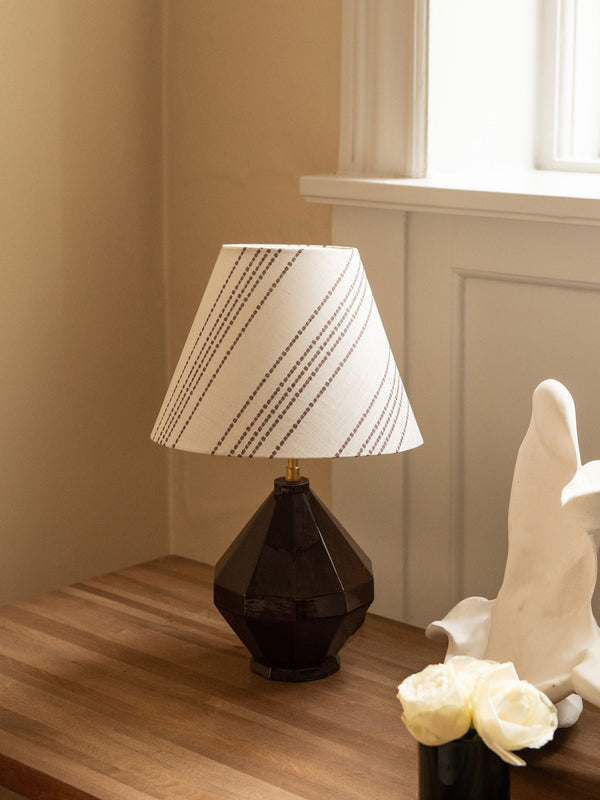 Helene Blanche Lampeskjerm, Vera Burgundy