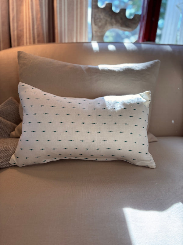 Helene Blanche cushion, Drop Emerald 30x50