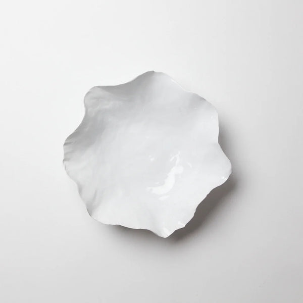 Claire Skål, Liten