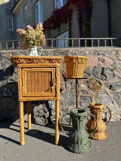 Sharland England Grace Sidebord