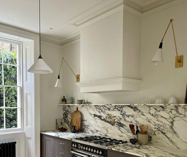 Wall Sconce white/black & Brass