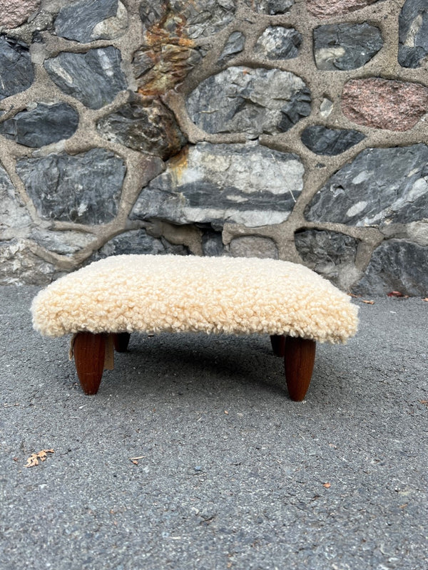 Teddy Stool