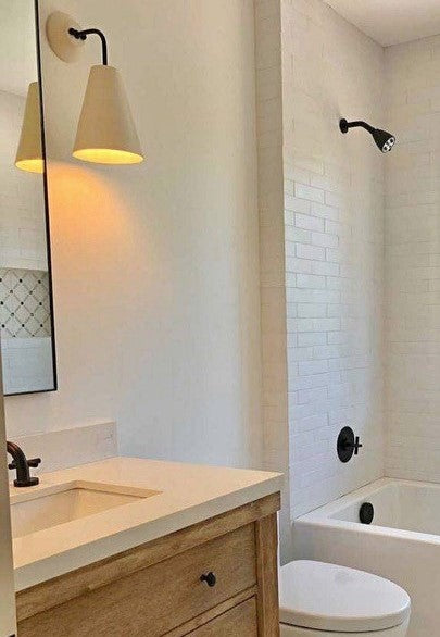 Ceramic Wall sconce Matte