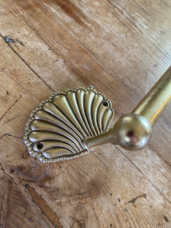 Håndkleholder, Shell Brass
