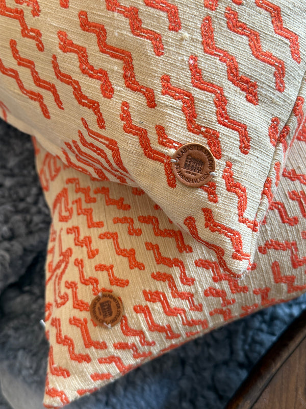 Pute, Dedar Silk Orange 70x40