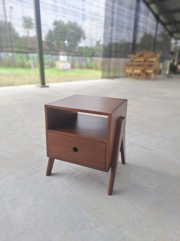 Night stand walnut