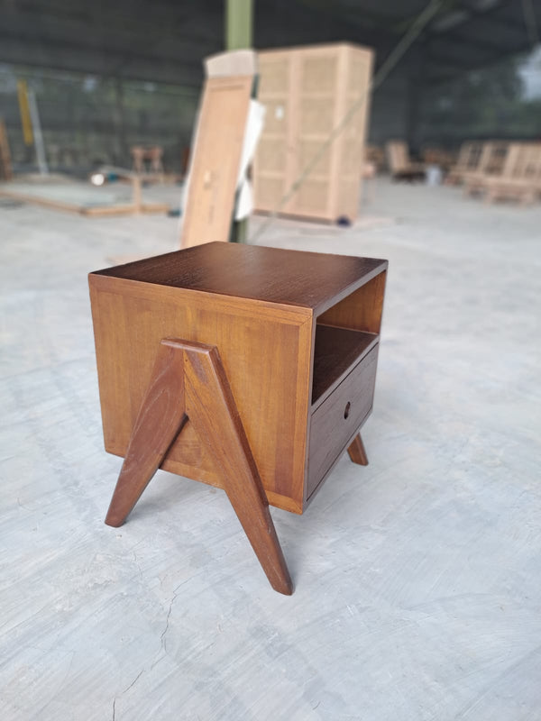 Night stand walnut