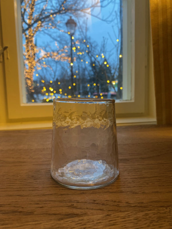 Munnblåst lite glass