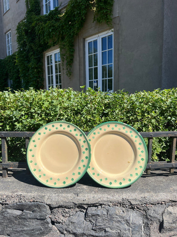 Vintage Plate from Puglia Green