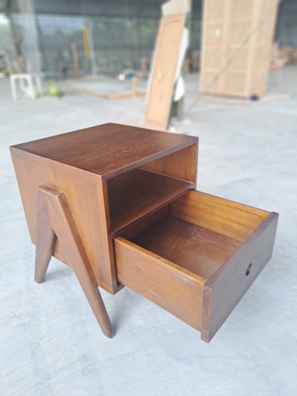 Night stand walnut