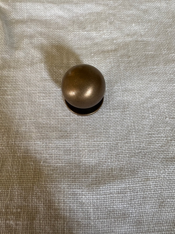 Alabaster Studio knott bronse 18mm