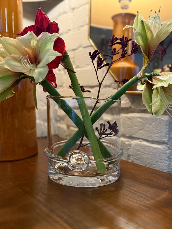 Lisa Hamret vase on stand Large