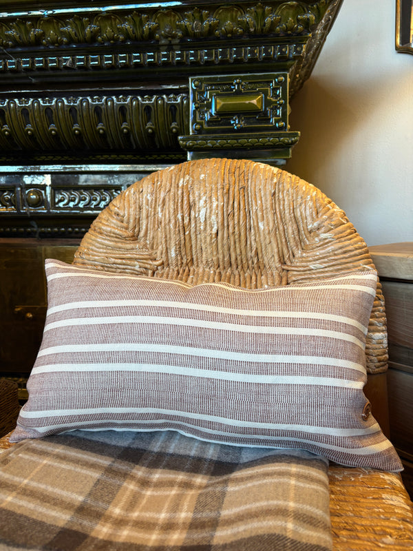 Helene Blanche pute needlepoint Sienna 30x50