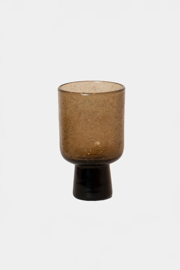 Bari Glass på stett brun