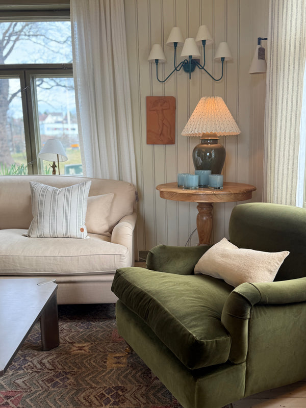 Howard Armchair small