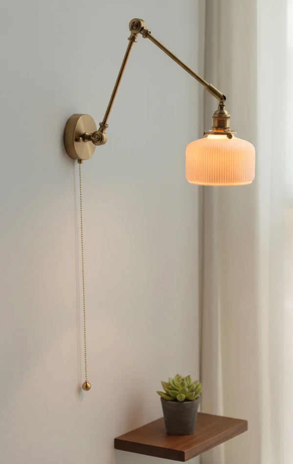 Emily vegglampe, med arm