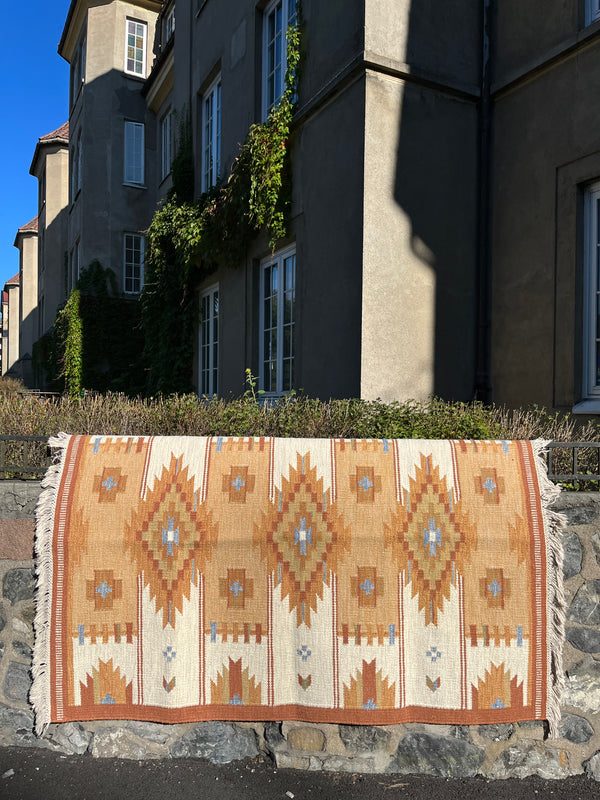 Rölakan Vintage Carpet