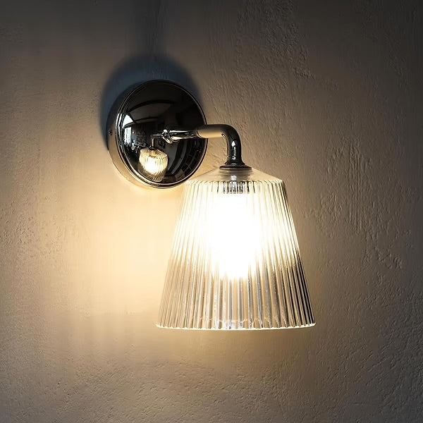 Rill medium polert nikkel vegglampe