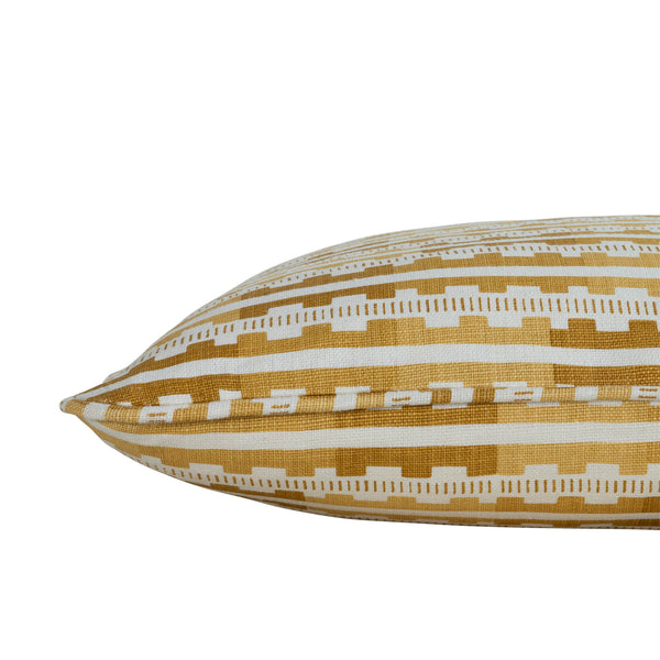 Marianne Saffron Pute 60x40, Cathy Nordström