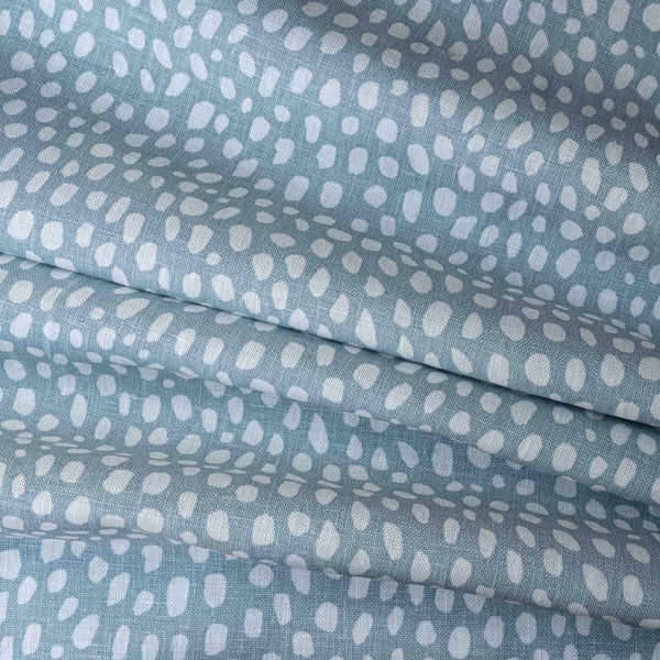 Cathy Nordström Tekstil, Spotty Lightweight - Dove Blue