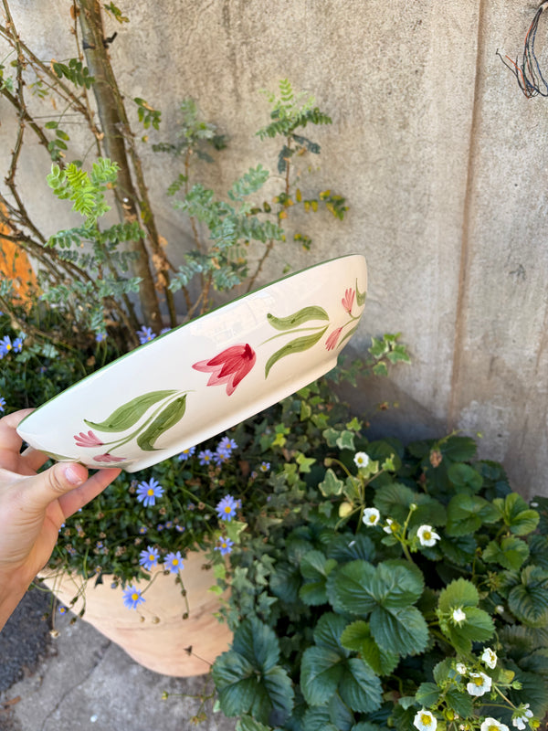 Fat med blomster