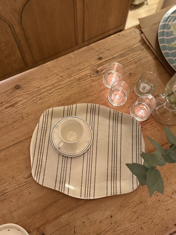 Helene Blanche Serving tray, Drop Rose