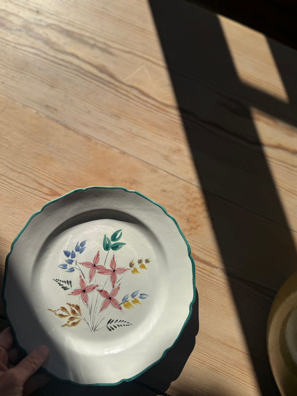 Håndmalt tallerken, sett med 8 stk