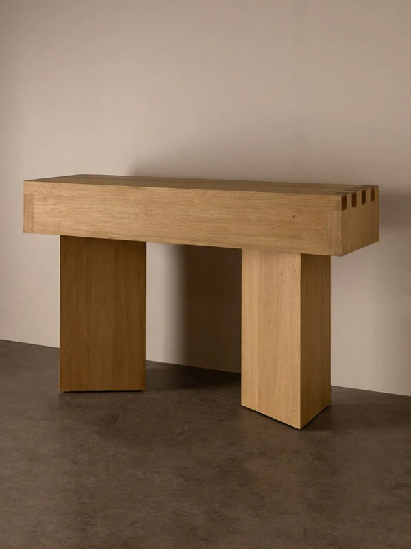 Dovetail console