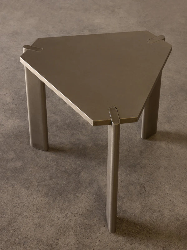 Yuki sidetable steel