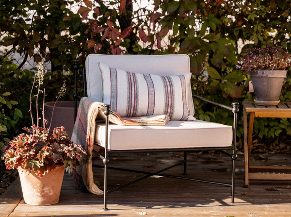Alabaster studio garden lounge chair