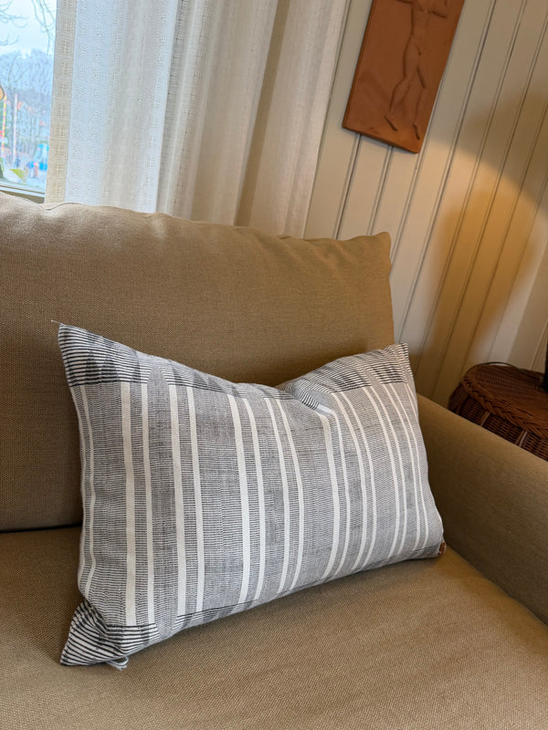 Helene Blanche Stitch linen 40x60