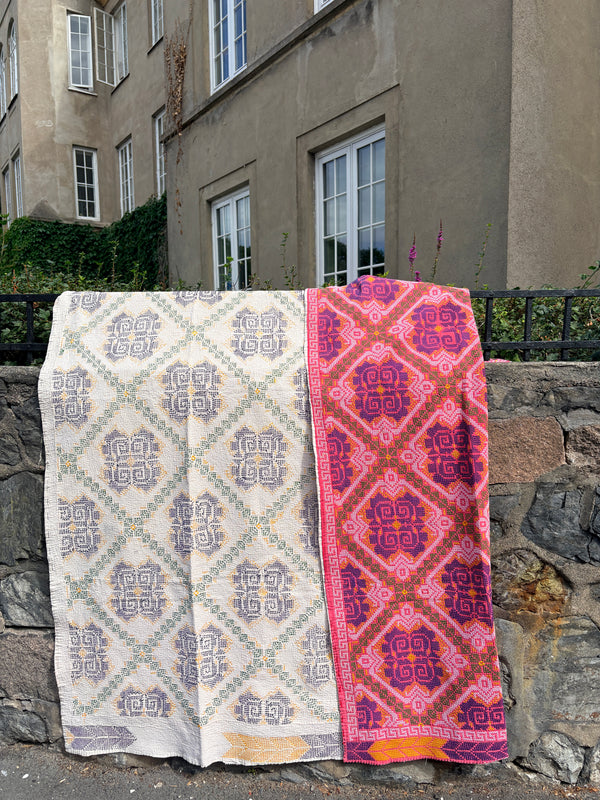Vintage Kantha teppe Blå & Rosa blomster