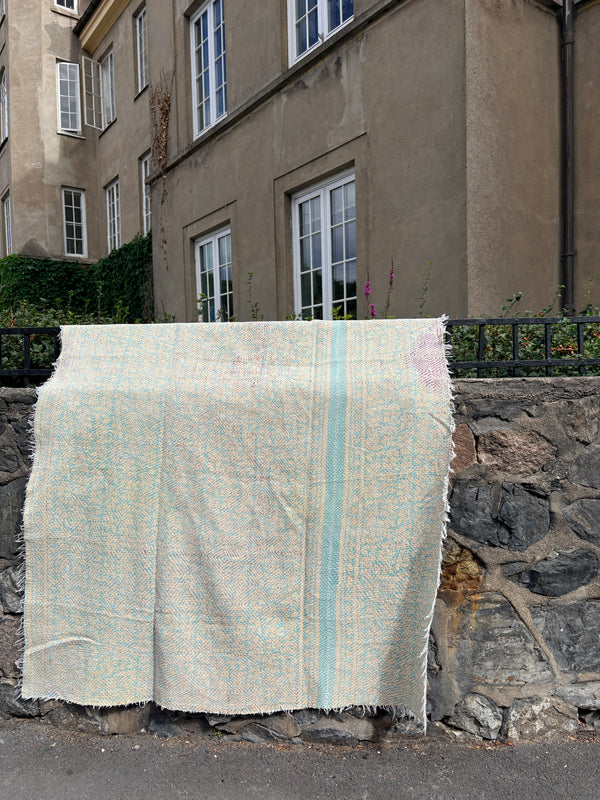 Vintage Kantha teppe Turkis & Rosa