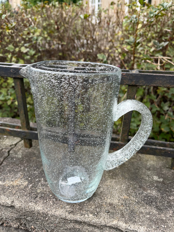 Bari Glassmugge, Klar