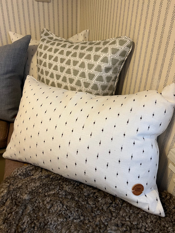 Helene Blanche cushion, Drop Charcoal 40x60