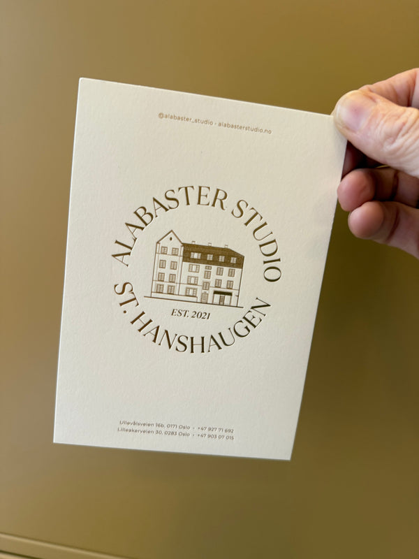 Alabaster kort stort