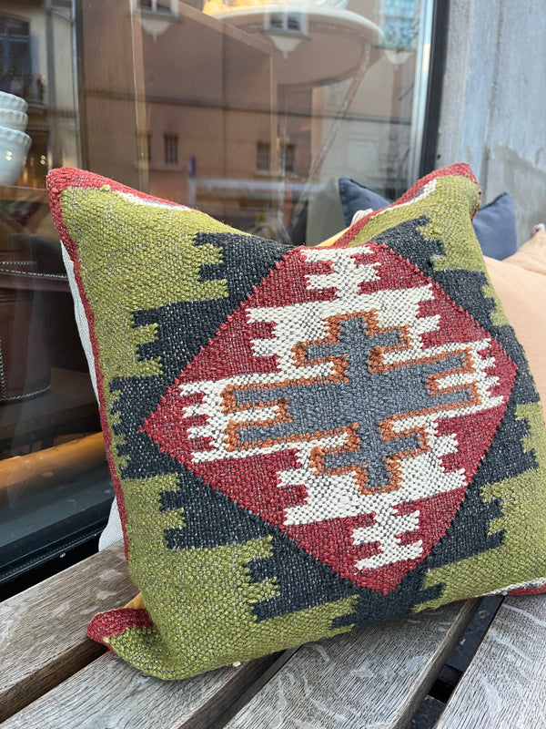Kilim pute rød/grønn