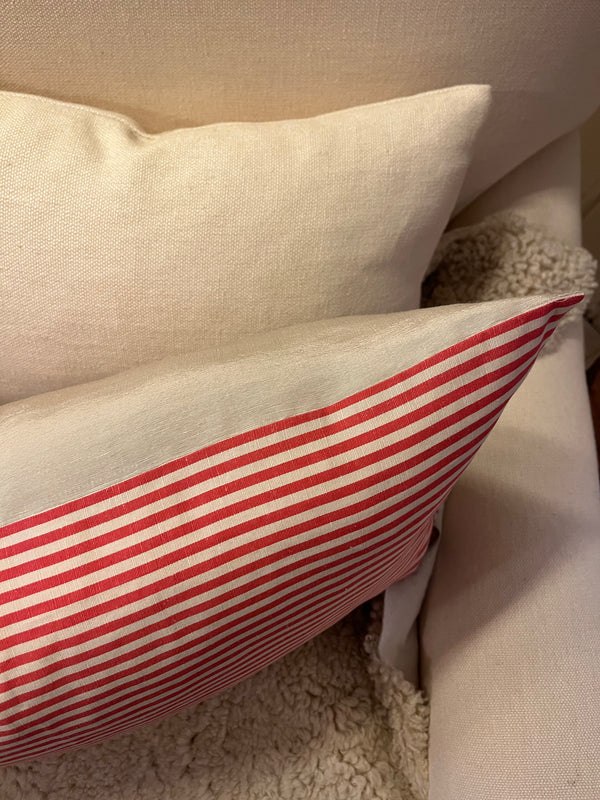 Helene Blanche Stripete moire pute, Scarlet / silk beige 60x40