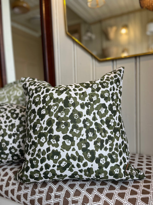 Florence moss Pute 50x50, Cathy Nordström