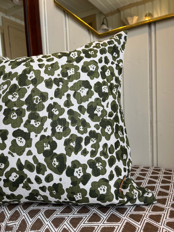 Florence moss Pute 50x50, Cathy Nordström