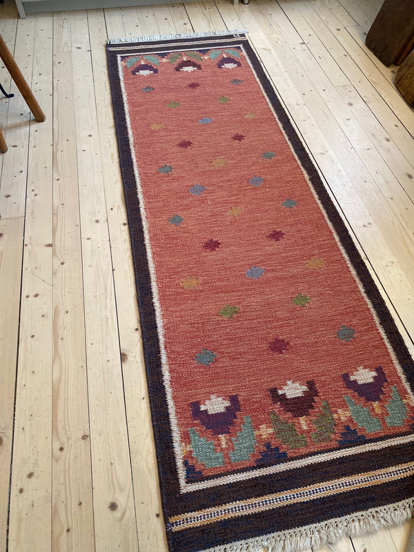 Vinatage Rölakan, rødlig