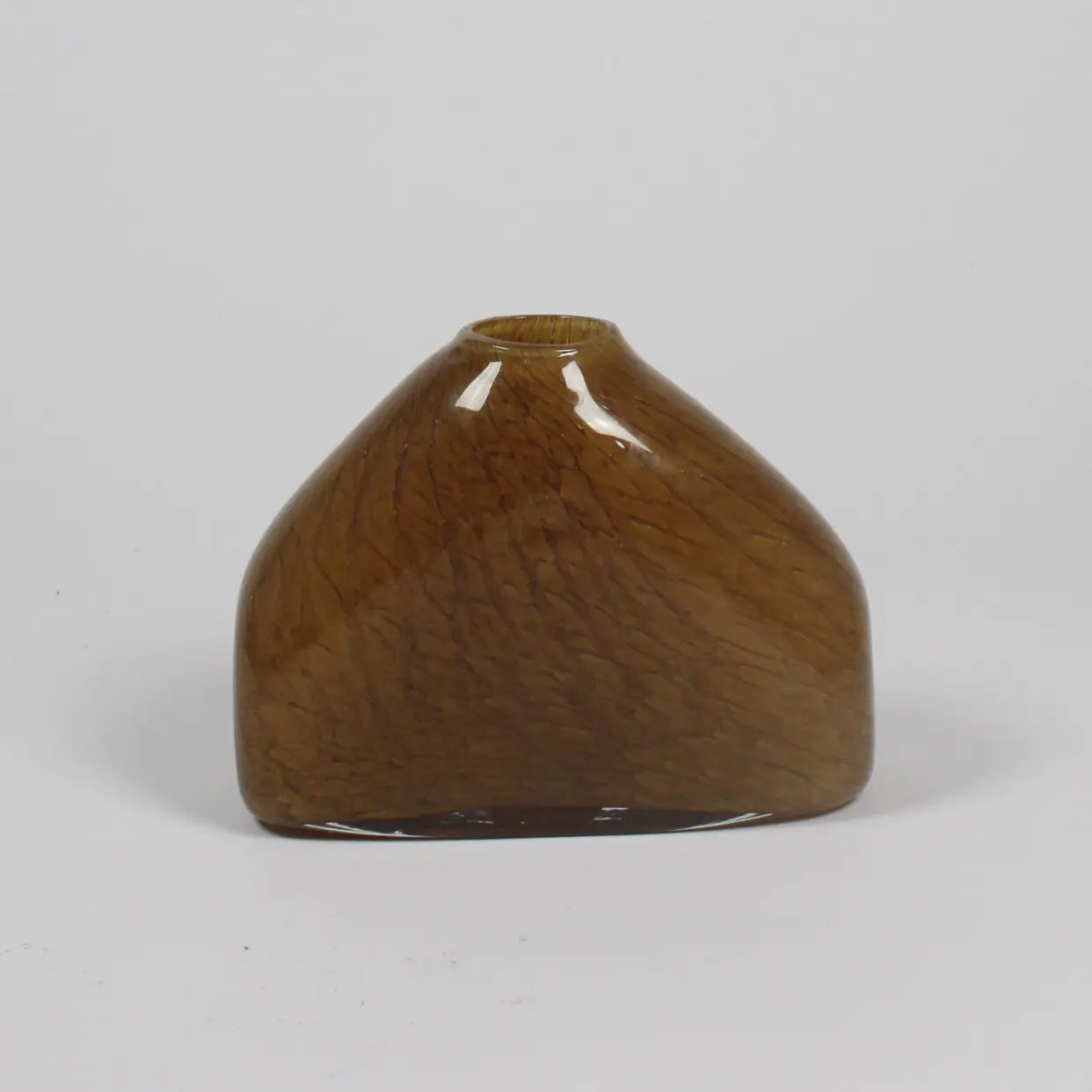 Glass vase caramel