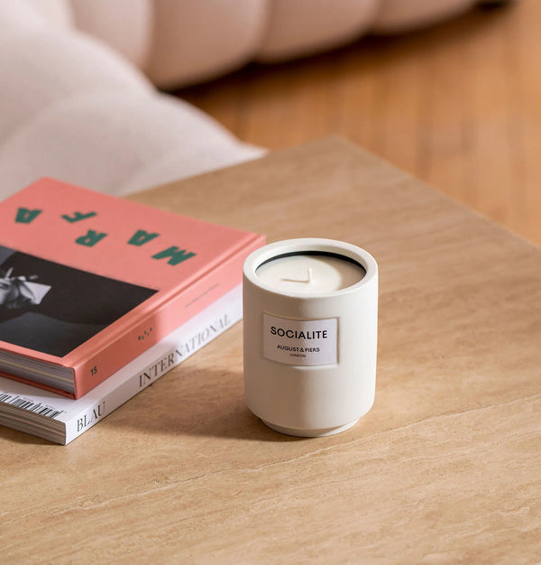 August & Piers Duftlys, Socialite